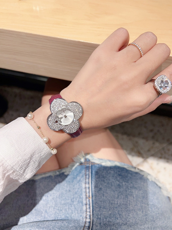 ブランド時計角部分ディテール